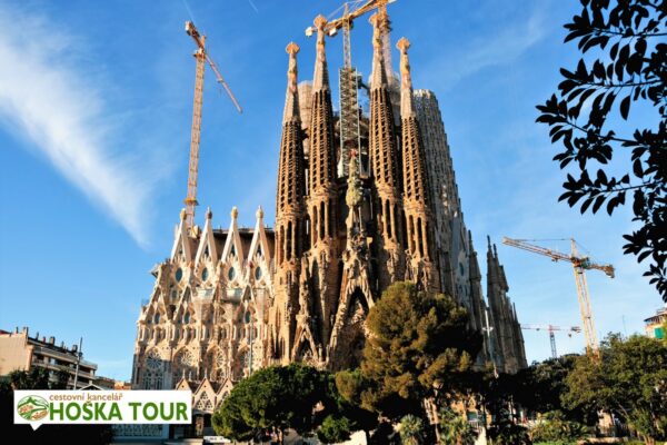 Katedrála Sagrada Familia v Barceloně – zájezdy pro školy do Španělska