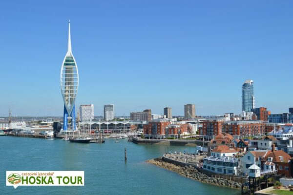 Věž Spinnaker Tower v Portsmouth – zájezdy pro školy do Anglie