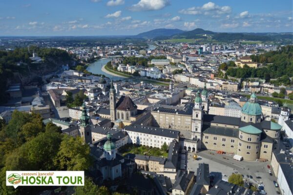 Výhled na centrum města Salzburg a řeku Salzach